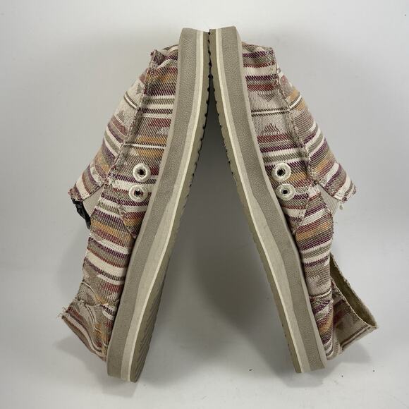 Sanuk Donna Slip On Casual Canvas Sneakers Womens Size 8 Striped Beach Surfer - Picture 6 of 9